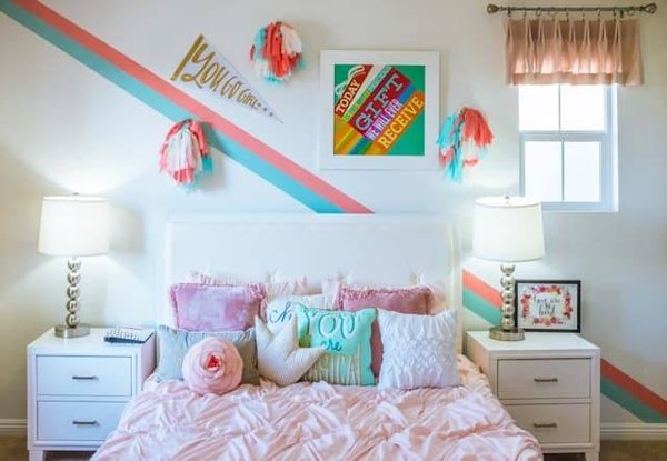 10 Astuces Ingénieuses pour Aménager une Petite Chambre d'Ado avec Style